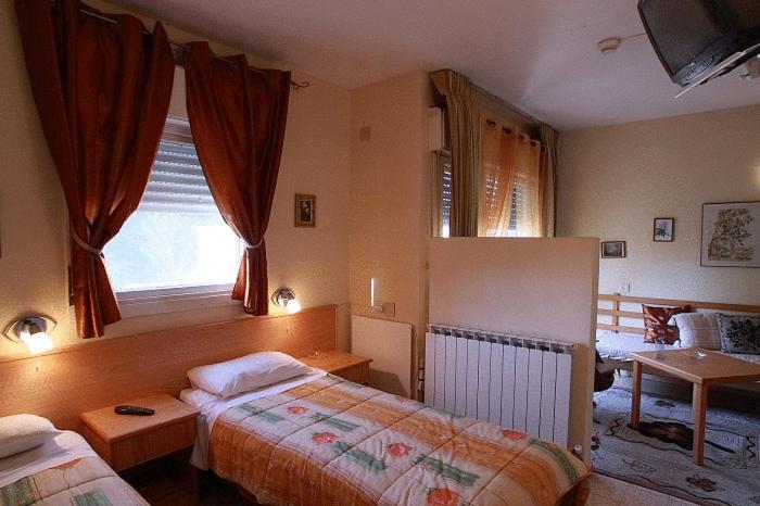Safed Inn エクステリア 写真